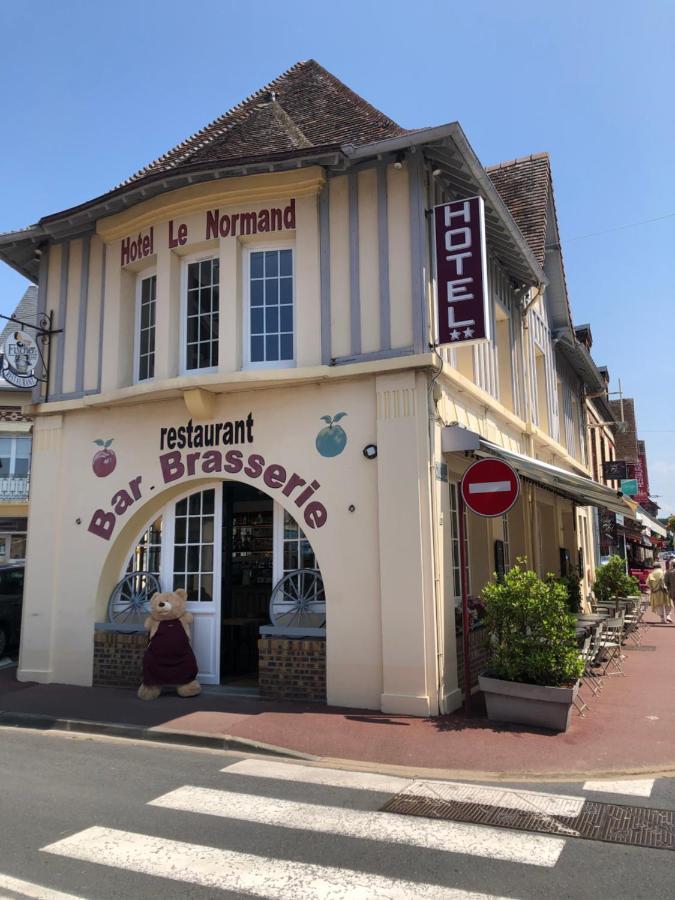 Hotel Le Normand Houlgate Exterior photo